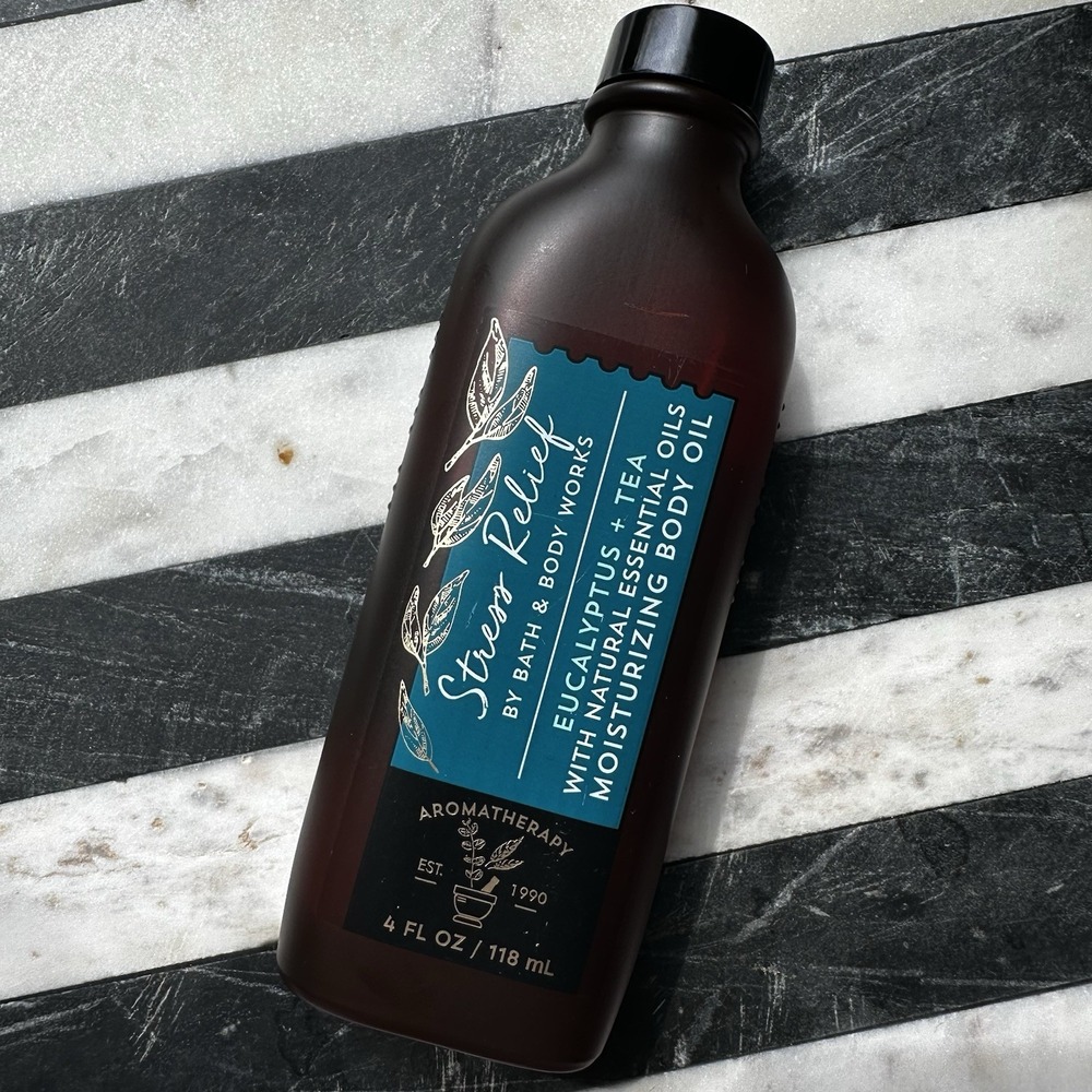 Bath Body Works Aromatherapy Stress Relief Eucalyptus Spearmint Body Oil 4oz New